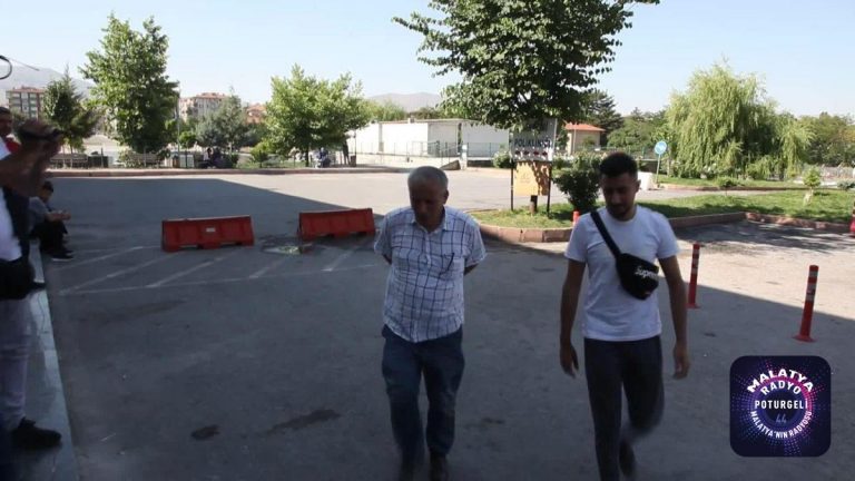 Bayramın 1. Gününde 20 Yıllık Kasap da Acil Serviste: “Müşteriler Bizi Sıkıştırdı, Acele Ettik”