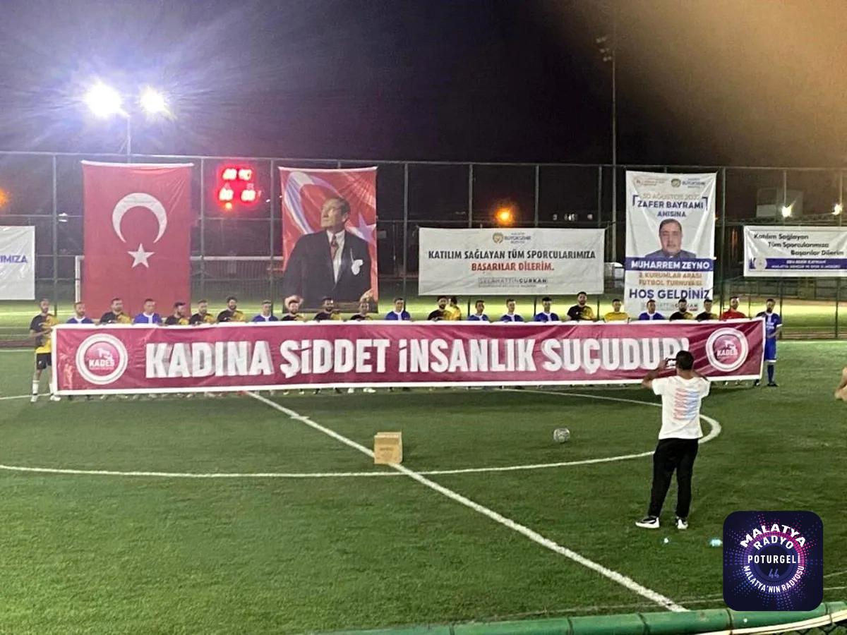 Polis futbol turnuvasında ‘kadına şiddete’ dikkat çekti