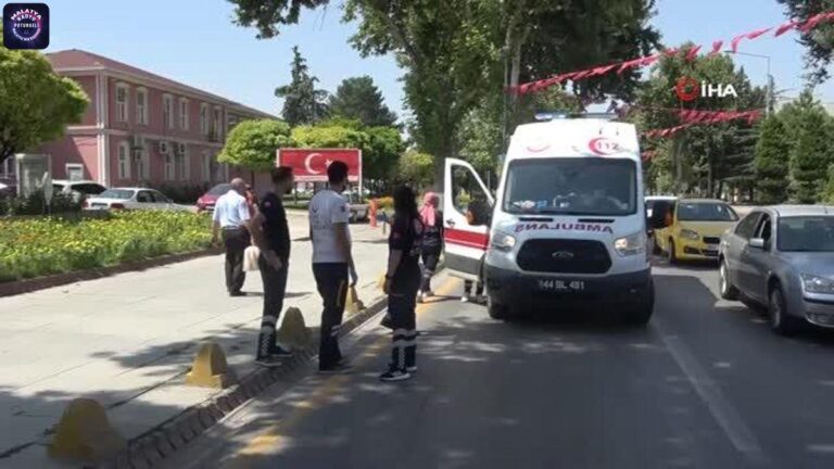 Ambulansla otomobil çarpıştı: 1 yaralı