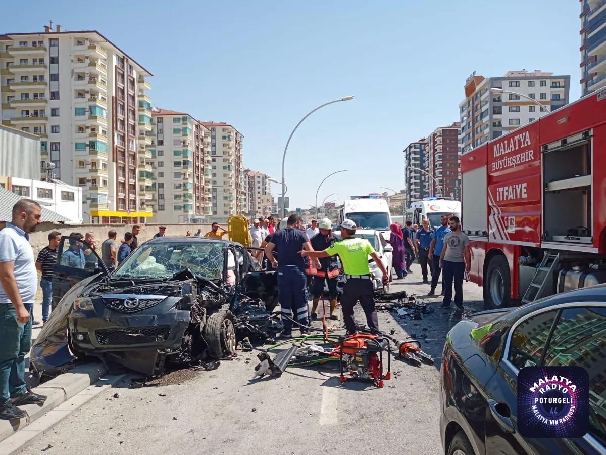 Malatya haberleri | Malatya’da 4 otomobilin karıştığı kazada 9 kişi yaralandı