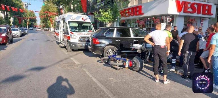 Son dakika haber… Otomobil ile motosiklet çarpıştı: 1 yaralı