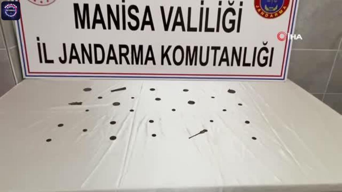 Tarihi eser kaçakçısı jandarmadan kaçamadı