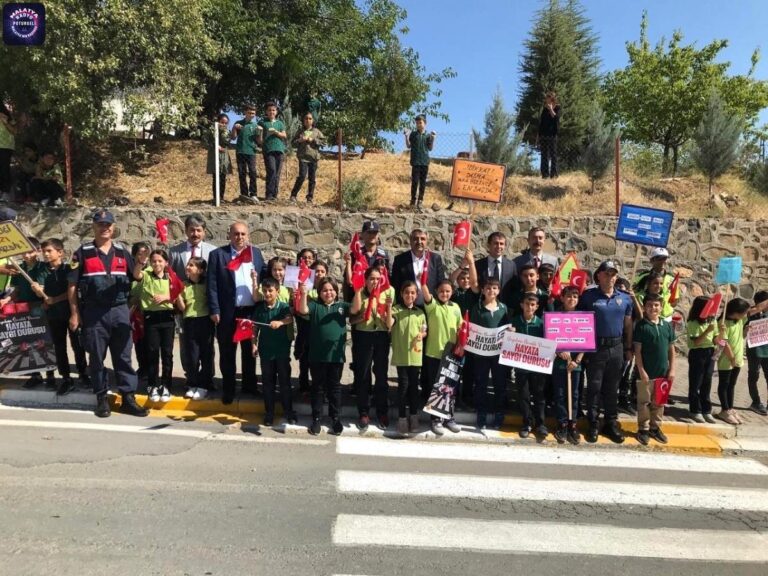 Malatya haberi | Arapgir’de yaya geçitlerinde farkındalık çalışması