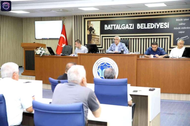 Malatya haberi! Battalgazi Belediyesi eylül ayı meclis toplantısı tamamlandı