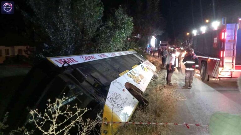 Malatya haberleri | Malatya’da yolcu otobüsü yan yattı: 4 yaralı