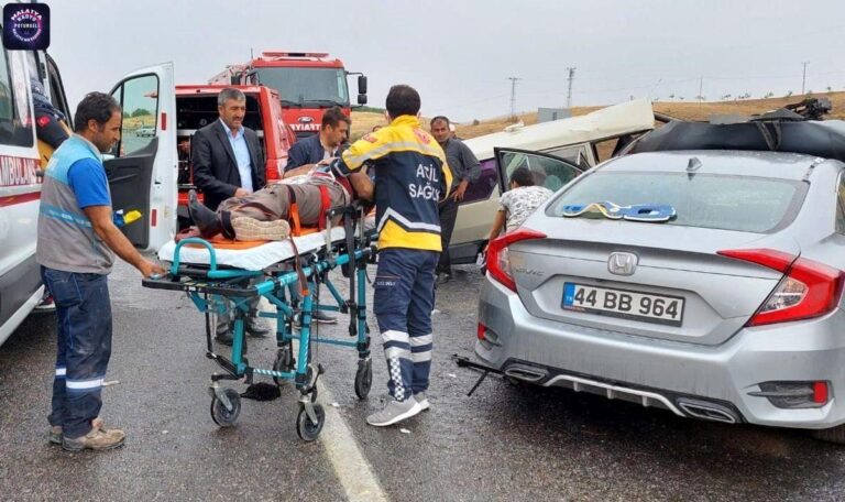 Son dakika haberleri! Malatya’da feci kaza: 1 ölü, 4 yaralı