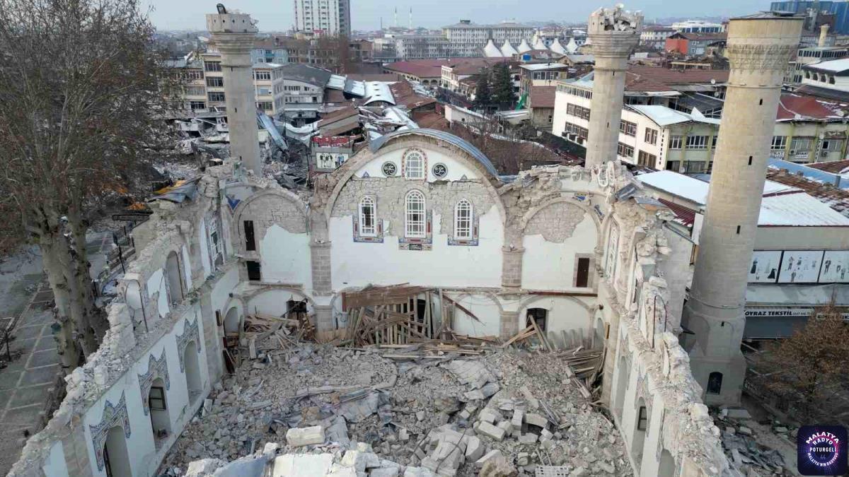 Depremin vurduğu Malatya’daki yıkım havadan görüntülendi