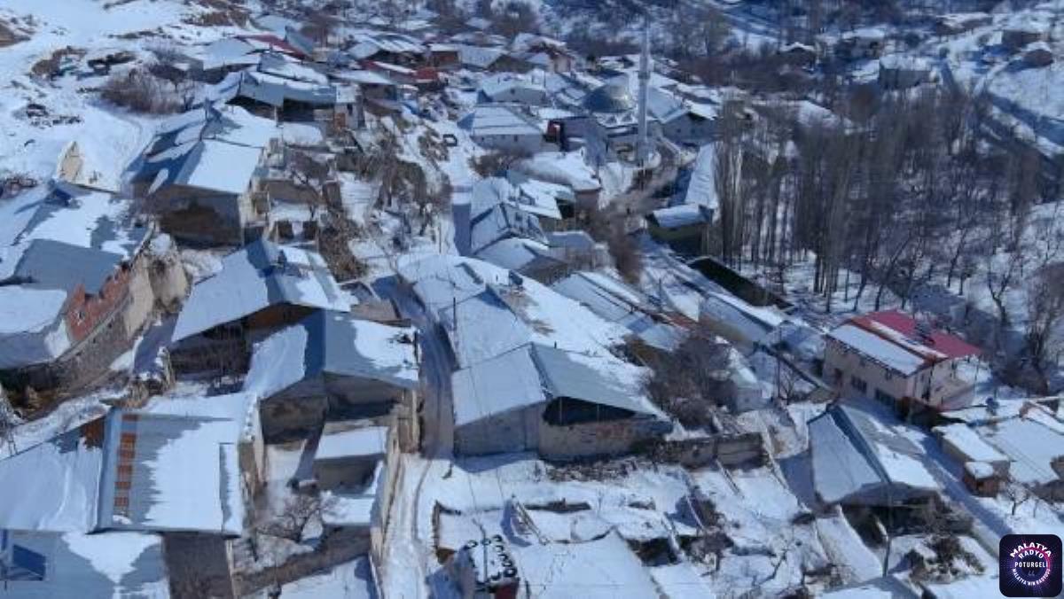 Kozluca’da bir köy neredeyse yok oldu