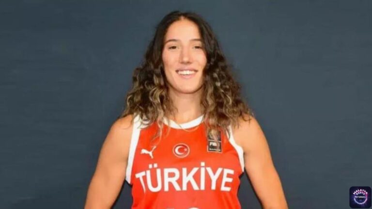 Milli basketbolcu Nilay Aydoğan, babaannesini ziyaret için gittiği Malatya’da enkaz altında kaldı