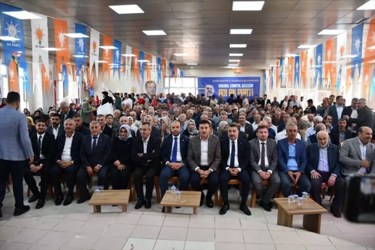 AK Parti Doğanşehir 8. Olağan İlçe Kongresi Yapıldı