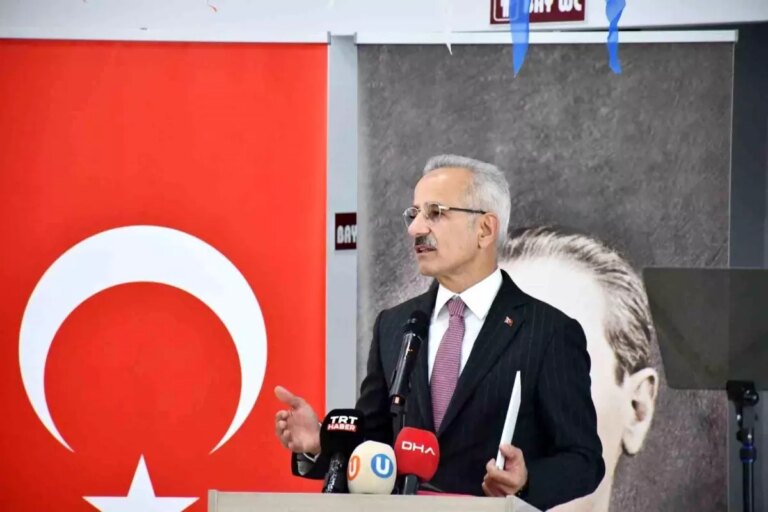 “Bakan Uraloğlu: “22 yılda 277 milyar doların üstünde yatırım gerçekleştirdik”