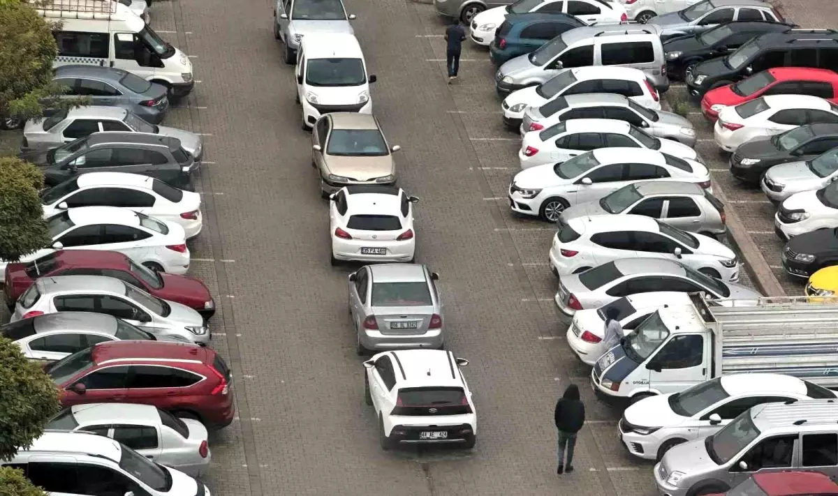 Malatya Hastanesi Otoparkında Park Sorunları Sürüyor