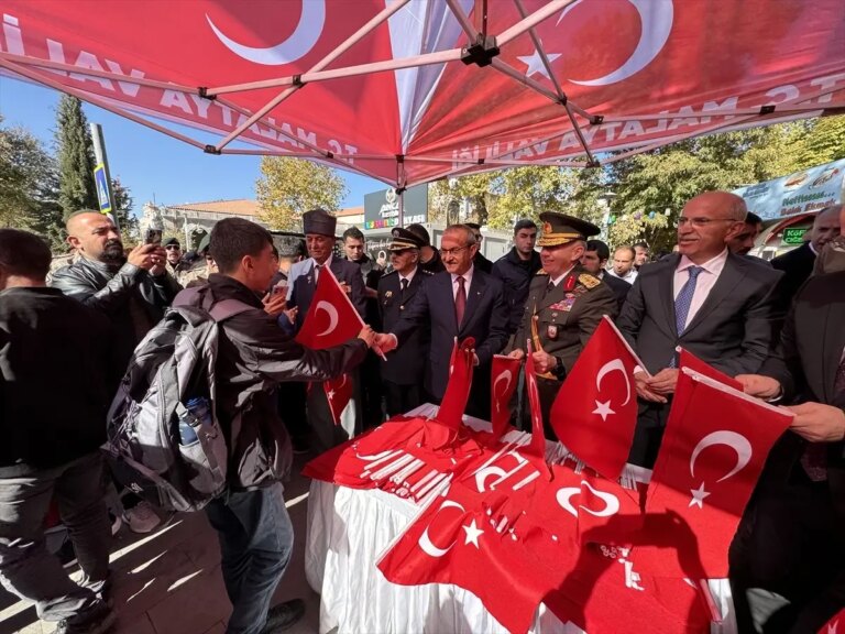 Malatya, Şanlıurfa, Kilis, Adıyaman ve Kahramanmaraş’ta 29 Ekim kutlaması