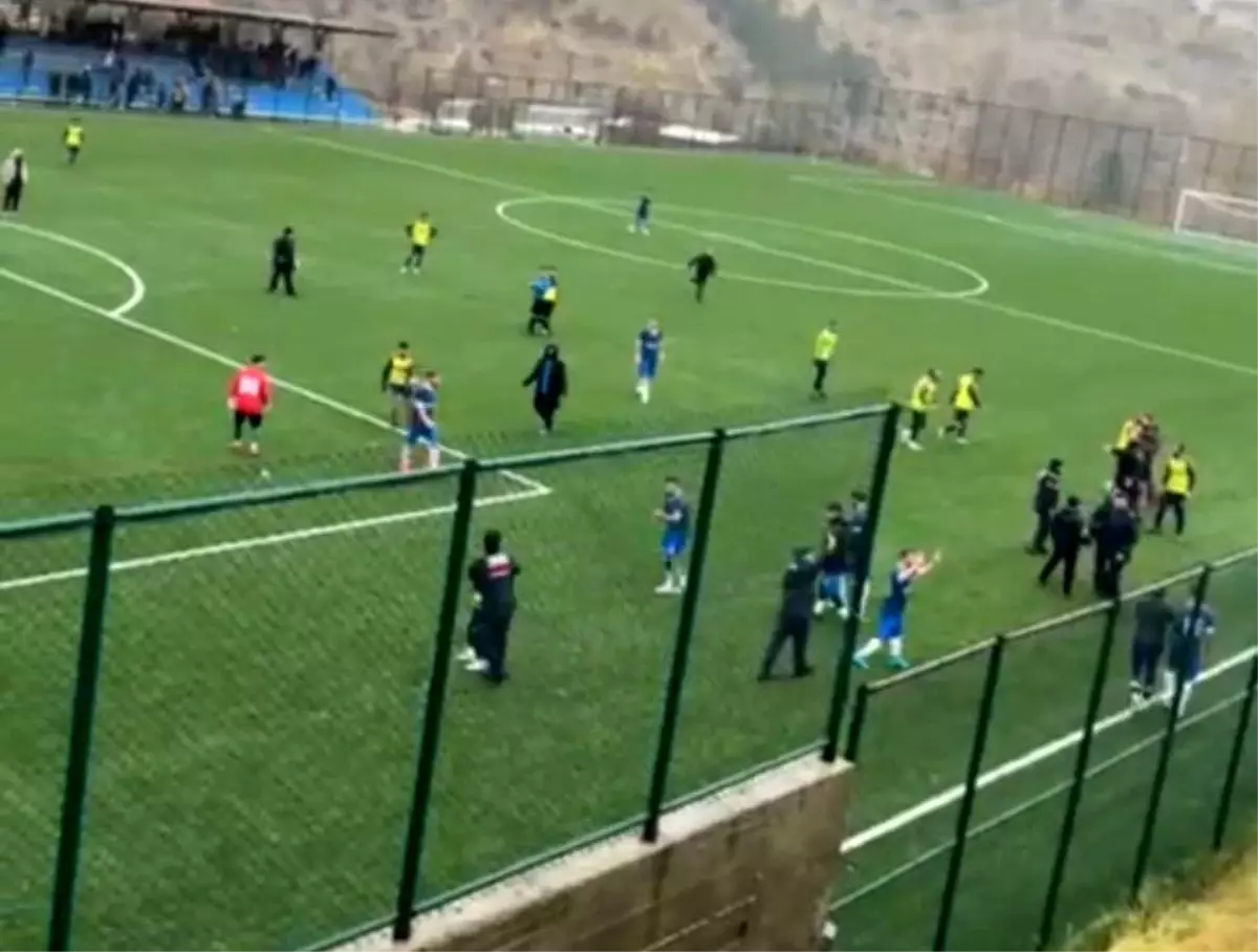 Malatya Amatör Ligi’nde Saha Olayları: 3 Futbolcu Yaralandı