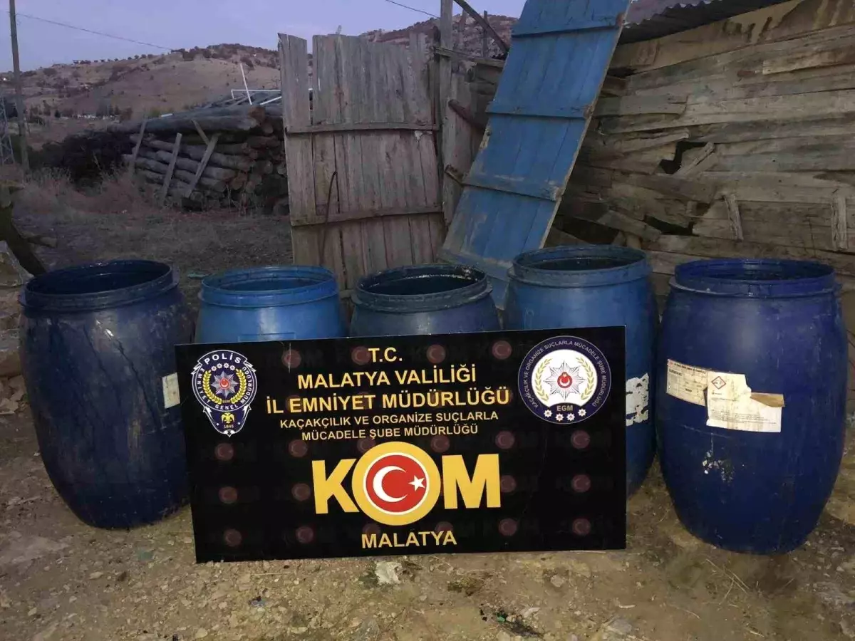 Malatya’da Sahte Alkol Operasyonu: 4 Bin 696 Litre Ele Geçirildi