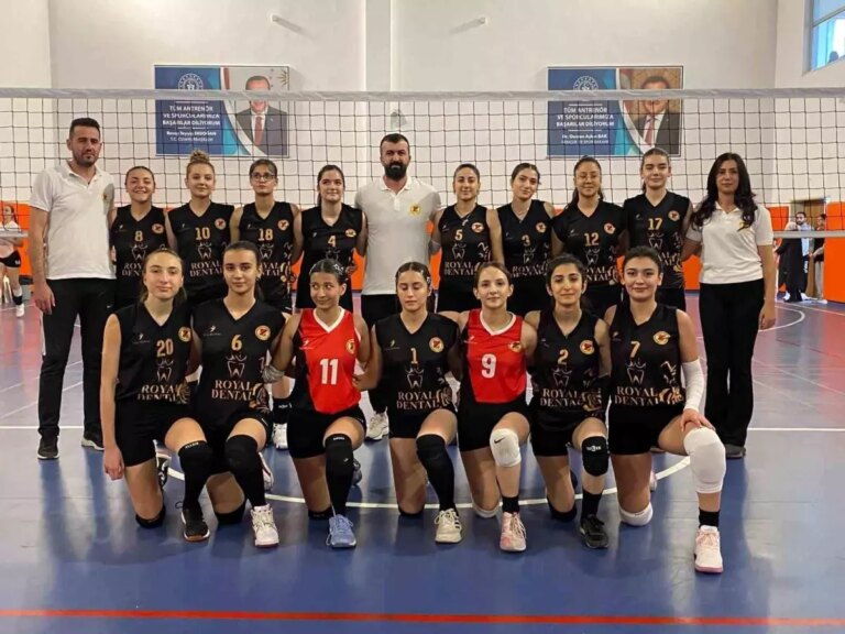 Malatya’nın Genç Kız Voleybol Takımı Namağlup Şampiyon Oldu