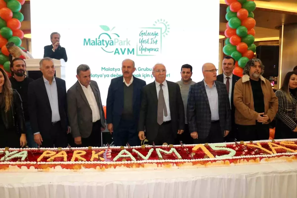 MalatyaPark AVM 15. Yıl Dönümünü Kutladı